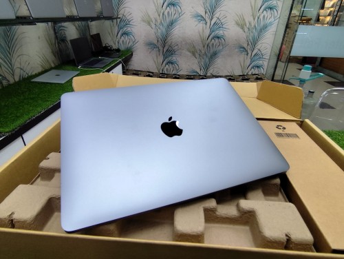 Apple MacBook Air M1 256GB SSD ( USED ) - Image 2